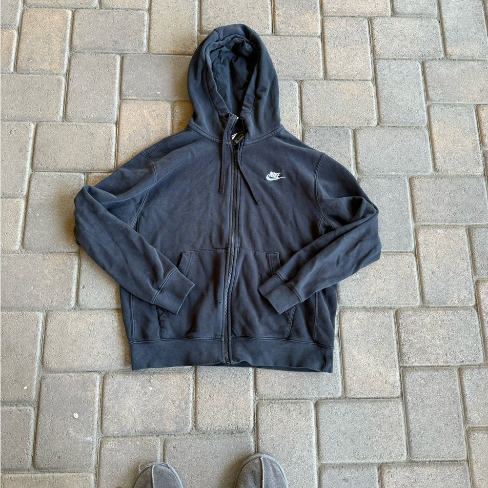 Calm black nike zip up hoodie